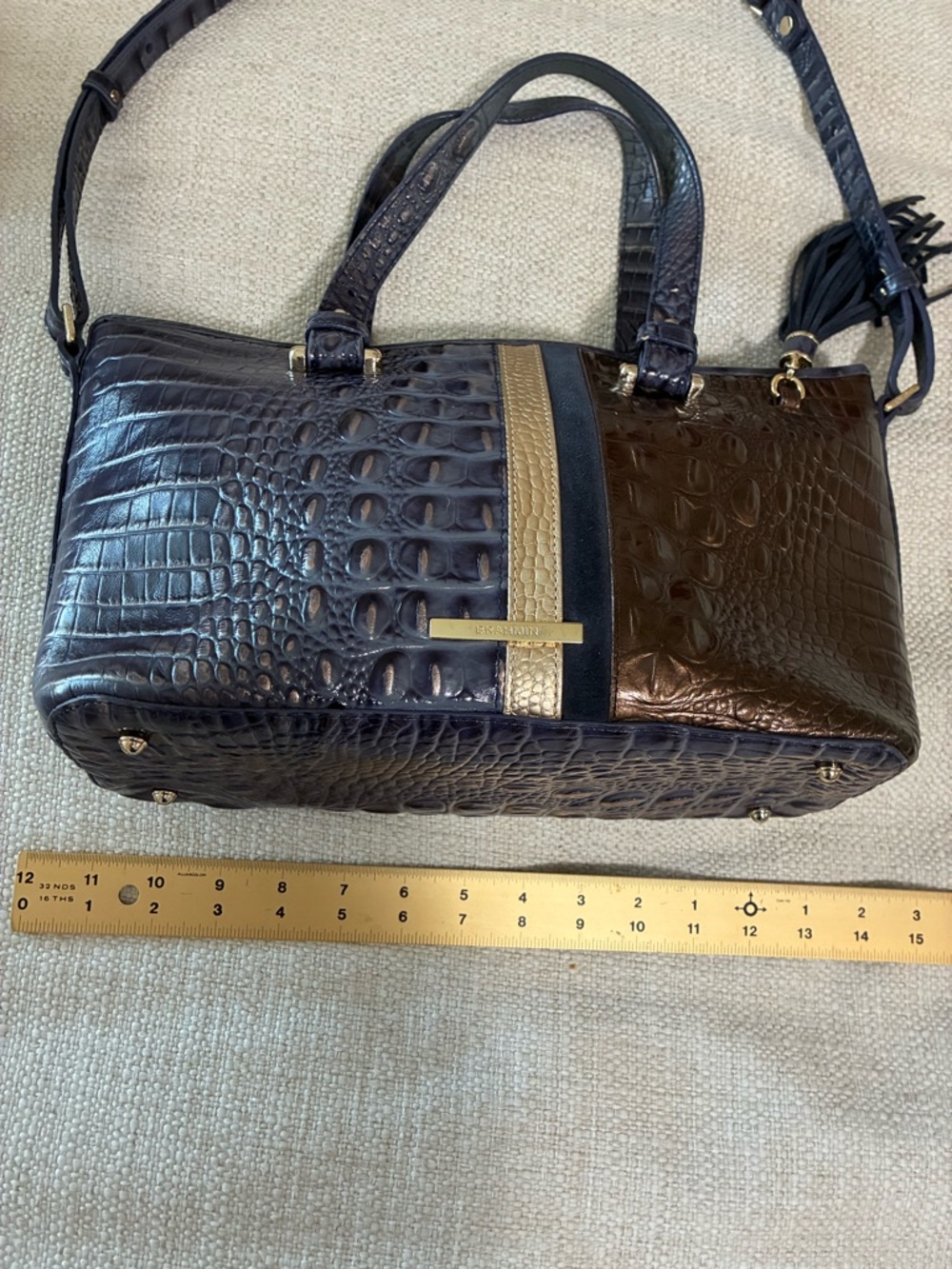 Brahmin EUC Medium Asher Leather Croc-Embossed Tote w/ Gold Hardware & Tassel - Picture 14 of 14
